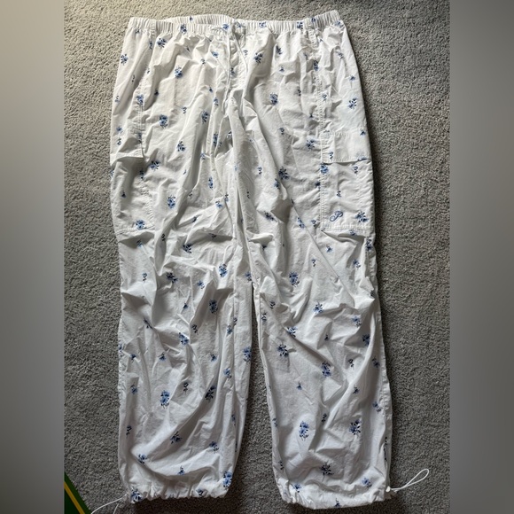 PINK Victoria's Secret XXL White and Blue Floral Women Windbreaker Draw Pants - Picture 1 of 8